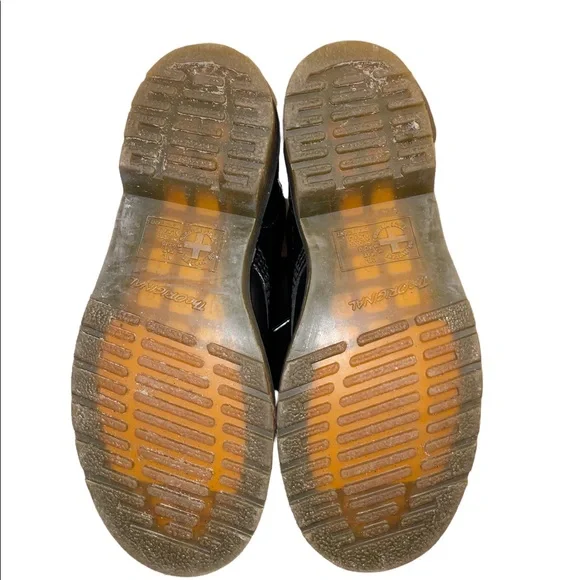 D R. M A R T E N S - Picture 8 of 8